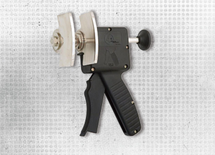 MAC TOOLS（マックツールズ）：4-IN-1 ブレーキパッド スプレッダー