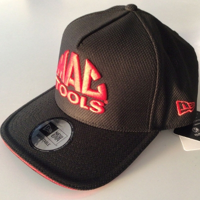 MAC TOOLSi}bNc[Yj NEWERA~MACTOOLS 9FORTY BLACK~RED |99MCNE9FO-RD