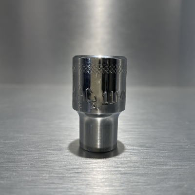 �}�b�N�c�[���Y 1/2"�h���C�u ���g���b�N �X�^���_�[�h�\�P�b�g 6�p 11mm(OUTLET) | V611MMR�@MAC TOOLS