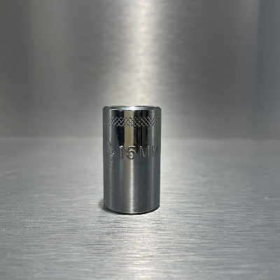 �}�b�N�c�[���Y 1/2"�h���C�u ���g���b�N �X�^���_�[�h�\�P�b�g 6�p 15mm(OUTLET) | V615MMR�@MAC TOOLS